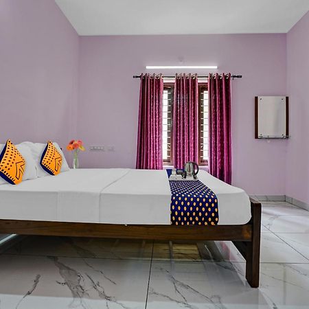 Spot On Shalom Palace Residency Neriyamangalam Esterno foto