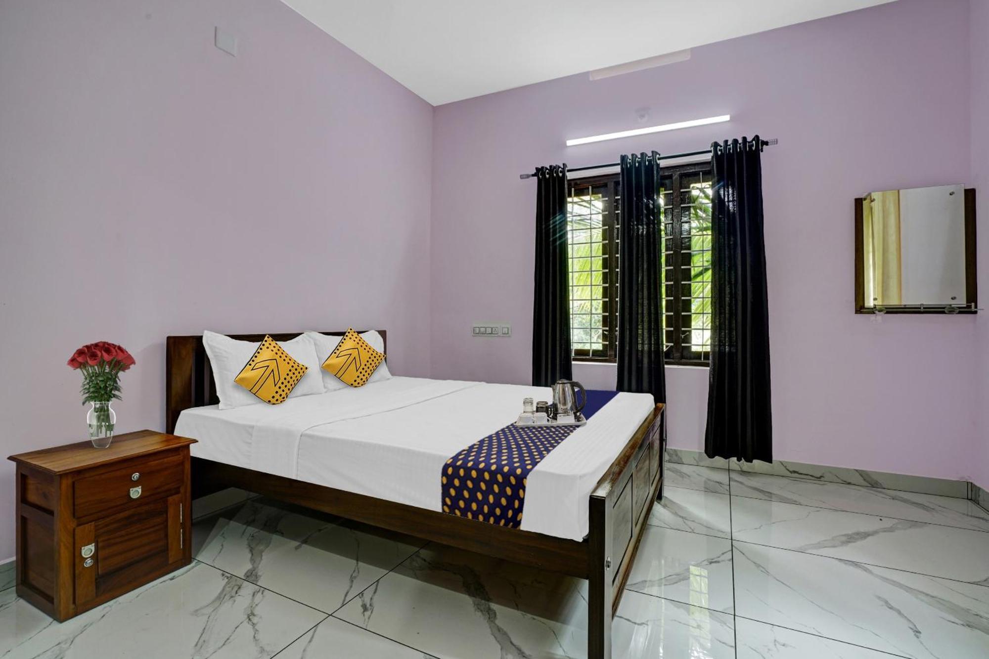 Spot On Shalom Palace Residency Neriyamangalam Esterno foto