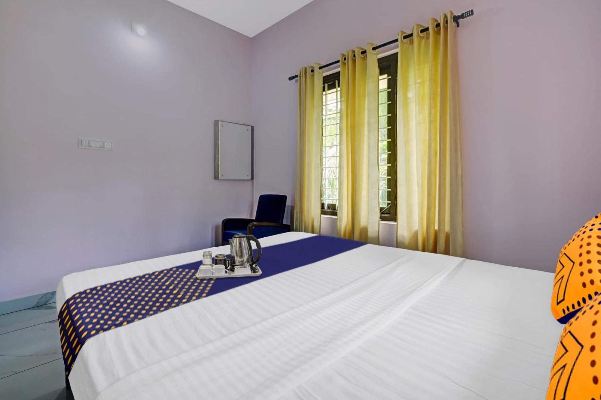 Spot On Shalom Palace Residency Neriyamangalam Esterno foto
