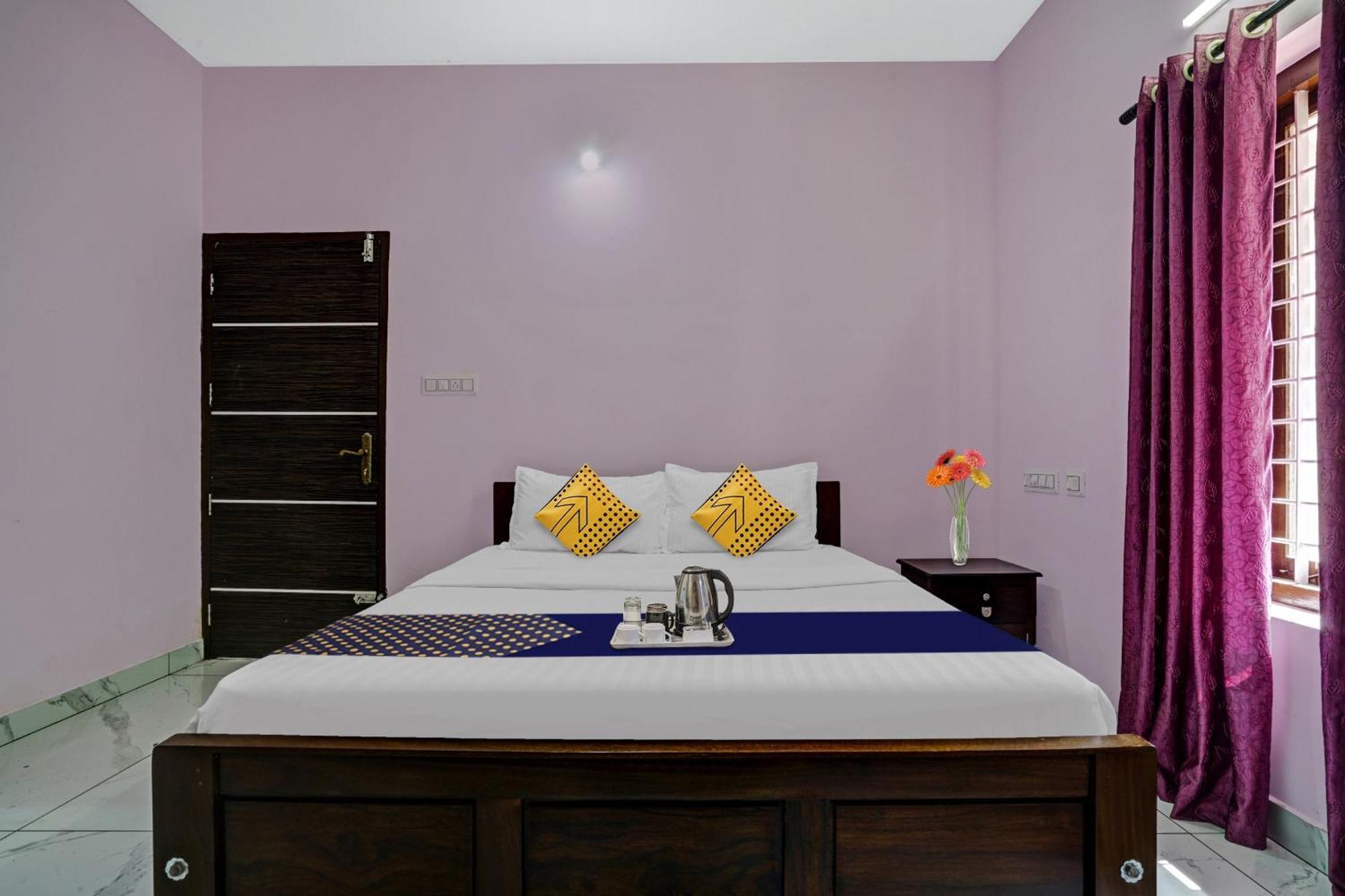 Spot On Shalom Palace Residency Neriyamangalam Esterno foto